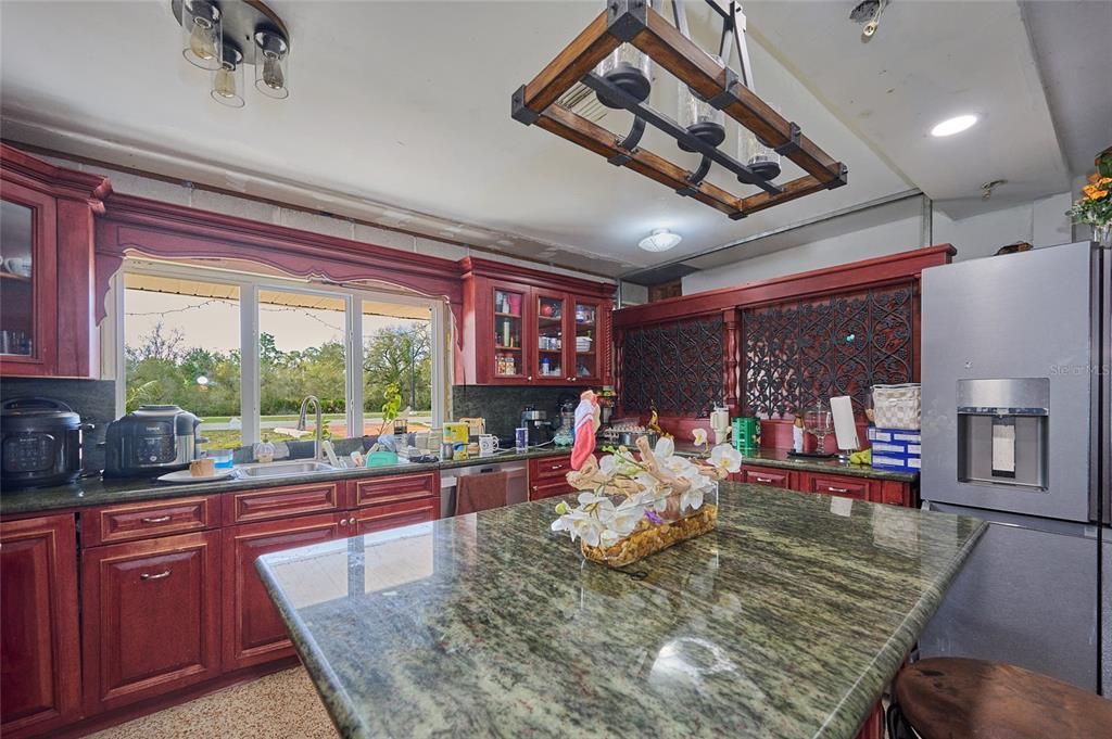 На продажу: $225,000 (3 спален, 2 ванн, 2015 Квадратных фут)