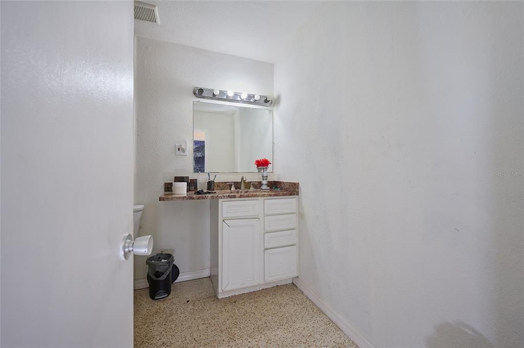 На продажу: $225,000 (3 спален, 2 ванн, 2015 Квадратных фут)