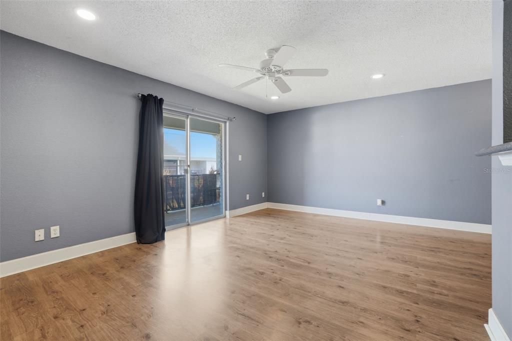 Activo con contrato: $129,990 (1 camas, 1 baños, 678 Pies cuadrados)