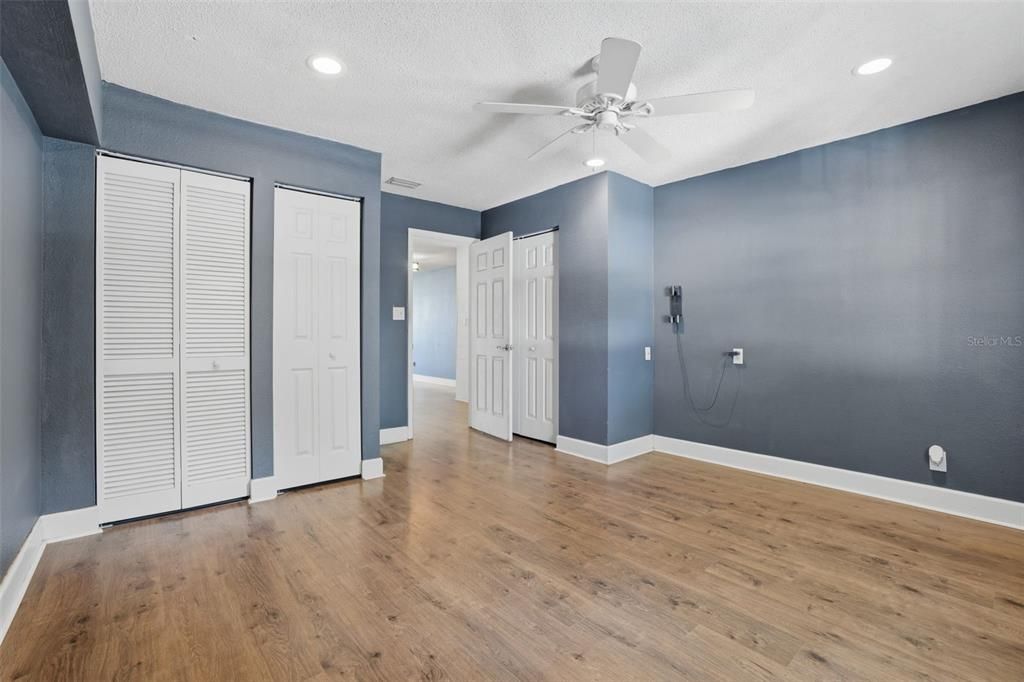 Activo con contrato: $129,990 (1 camas, 1 baños, 678 Pies cuadrados)