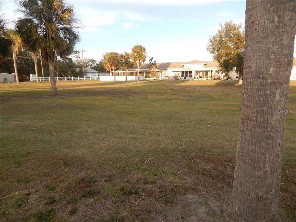 For Sale: $79,900 (1 beds, 1 baths, 780 Square Feet)