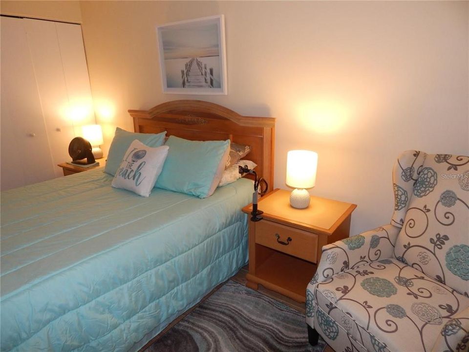 For Sale: $79,900 (1 beds, 1 baths, 780 Square Feet)