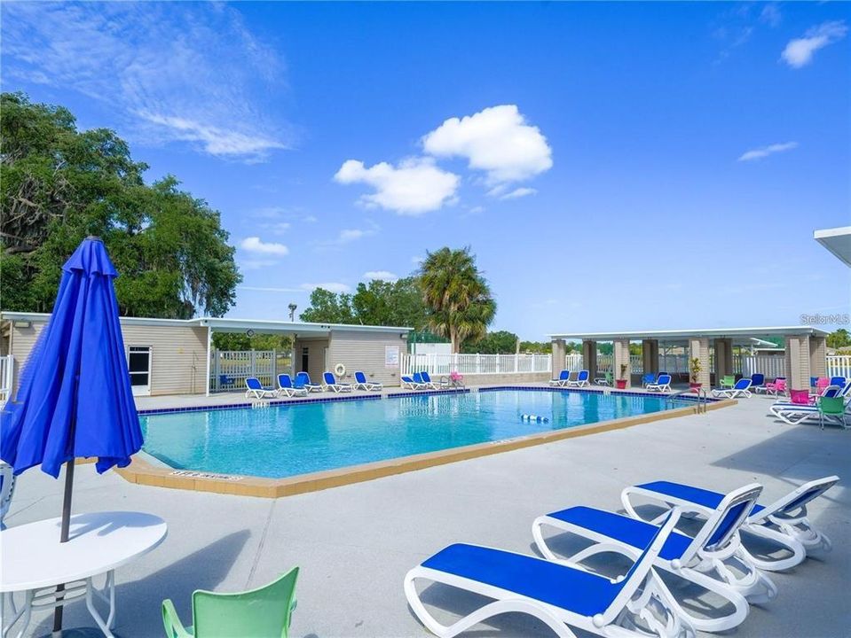 For Sale: $79,900 (1 beds, 1 baths, 780 Square Feet)