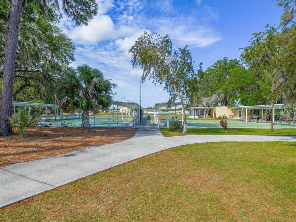 For Sale: $79,900 (1 beds, 1 baths, 780 Square Feet)