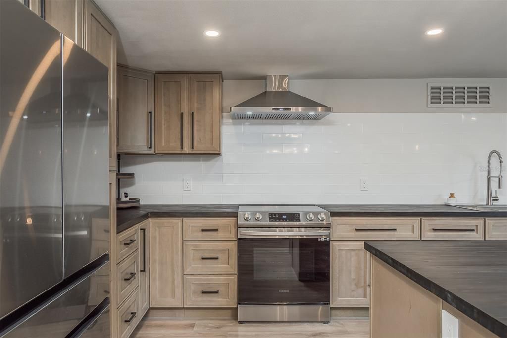 En Renta: $2,350 (3 camas, 2 baños, 1842 Pies cuadrados)