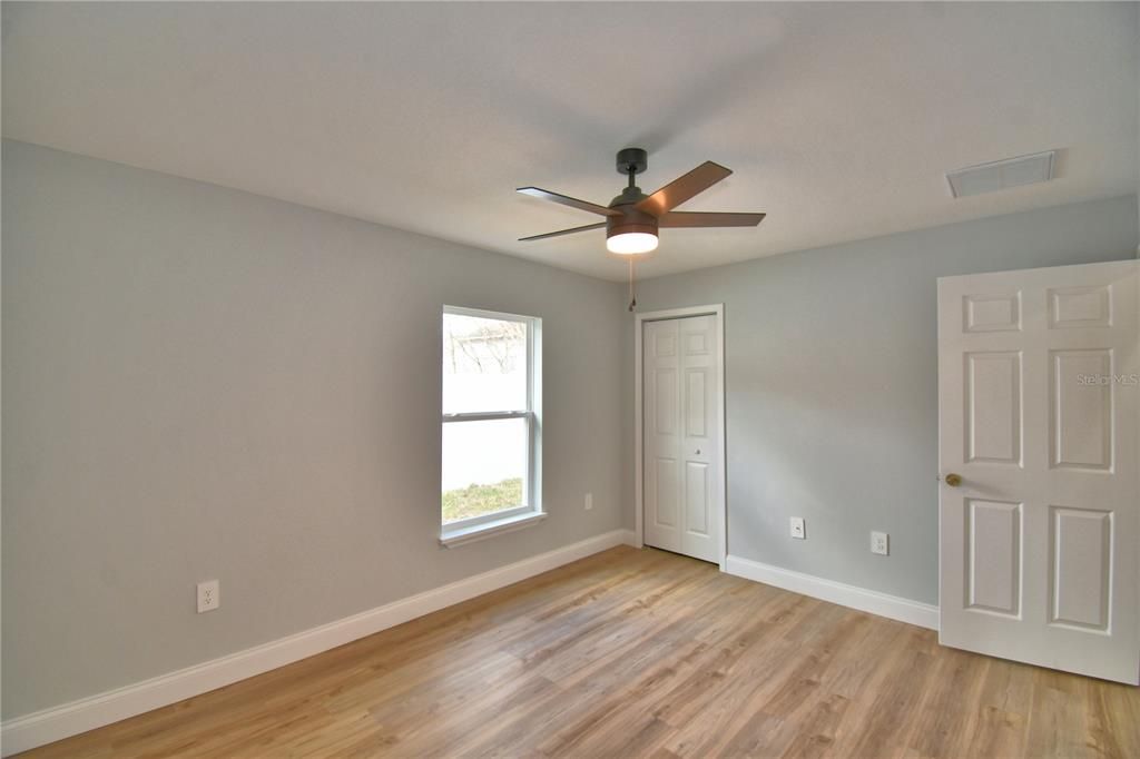 Activo con contrato: $249,900 (3 camas, 2 baños, 1342 Pies cuadrados)