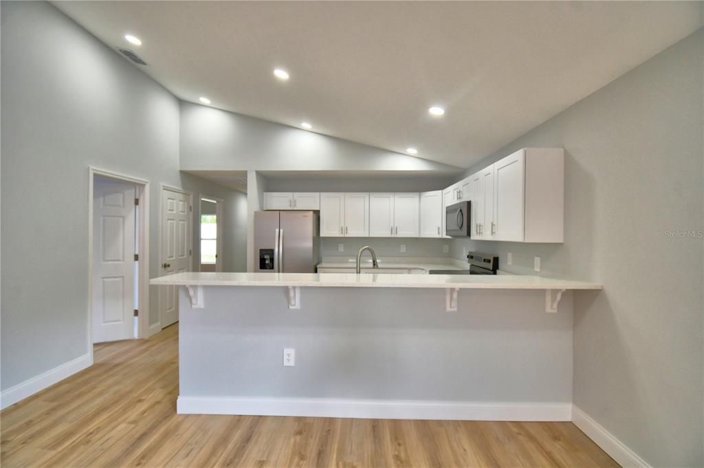 Activo con contrato: $249,900 (3 camas, 2 baños, 1342 Pies cuadrados)