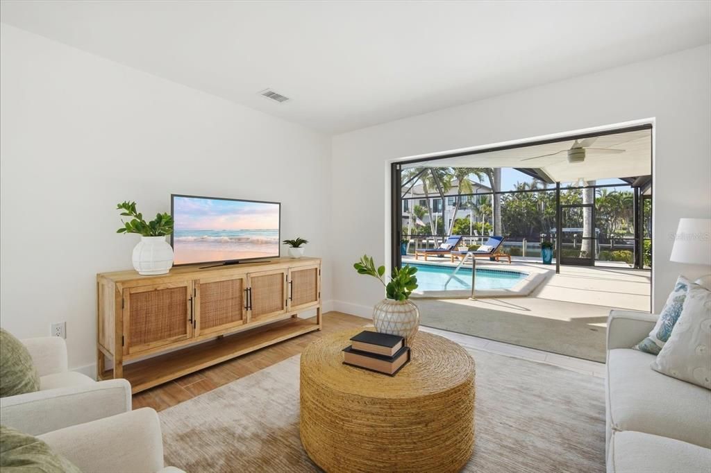 For Sale: $1,735,000 (3 beds, 2 baths, 1692 Square Feet)