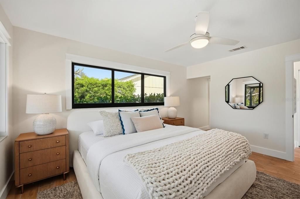 For Sale: $1,735,000 (3 beds, 2 baths, 1692 Square Feet)