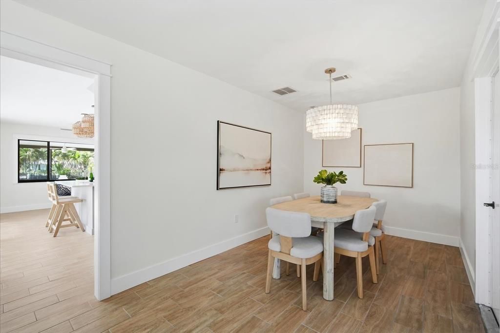 For Sale: $1,735,000 (3 beds, 2 baths, 1692 Square Feet)