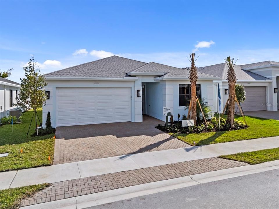 For Sale: $378,900 (2 beds, 2 baths, 1599 Square Feet)