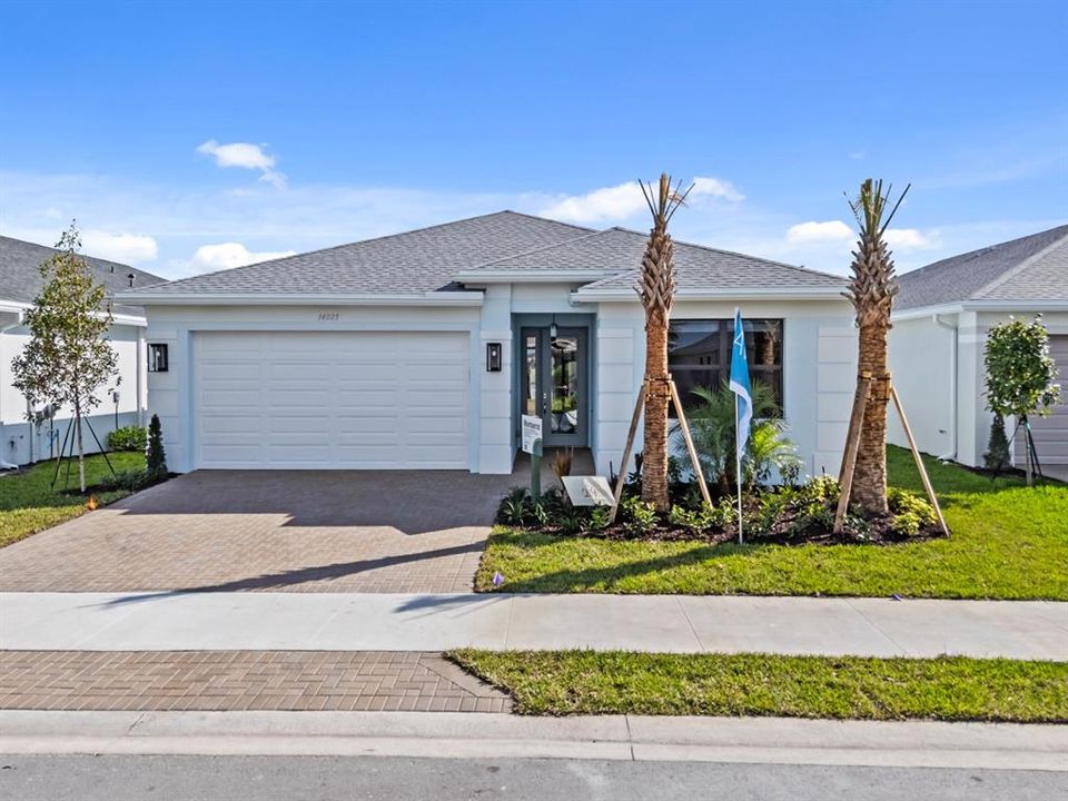For Sale: $378,900 (2 beds, 2 baths, 1599 Square Feet)