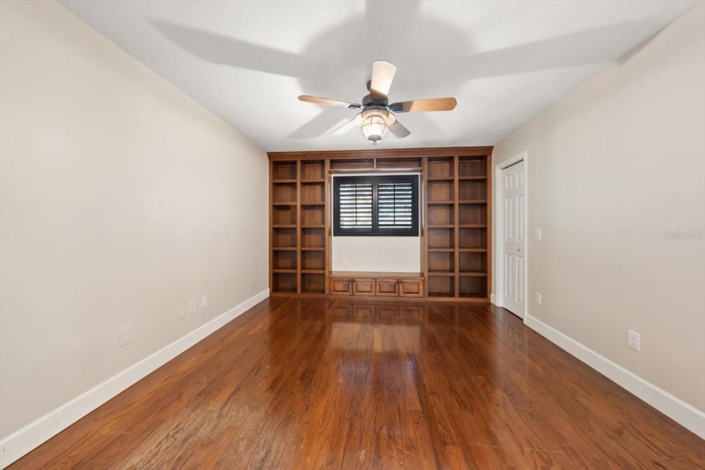 Active With Contract: $1,490,000 (5 beds, 4 baths, 4606 Square Feet)