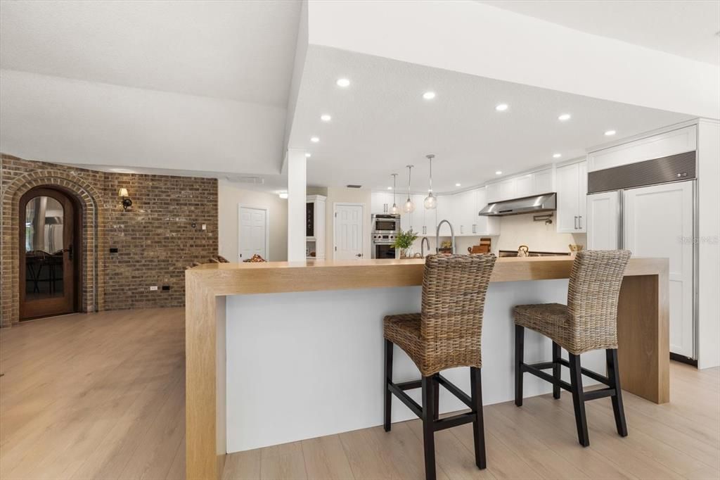 Active With Contract: $1,490,000 (5 beds, 4 baths, 4606 Square Feet)
