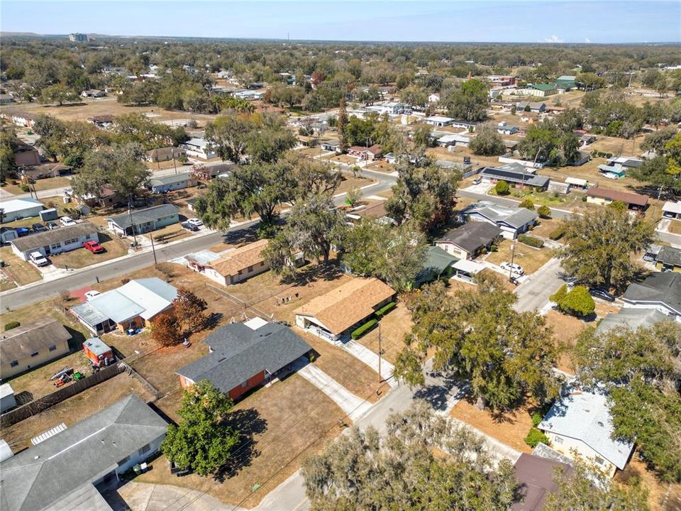 For Sale: $205,000 (3 beds, 2 baths, 1077 Square Feet)