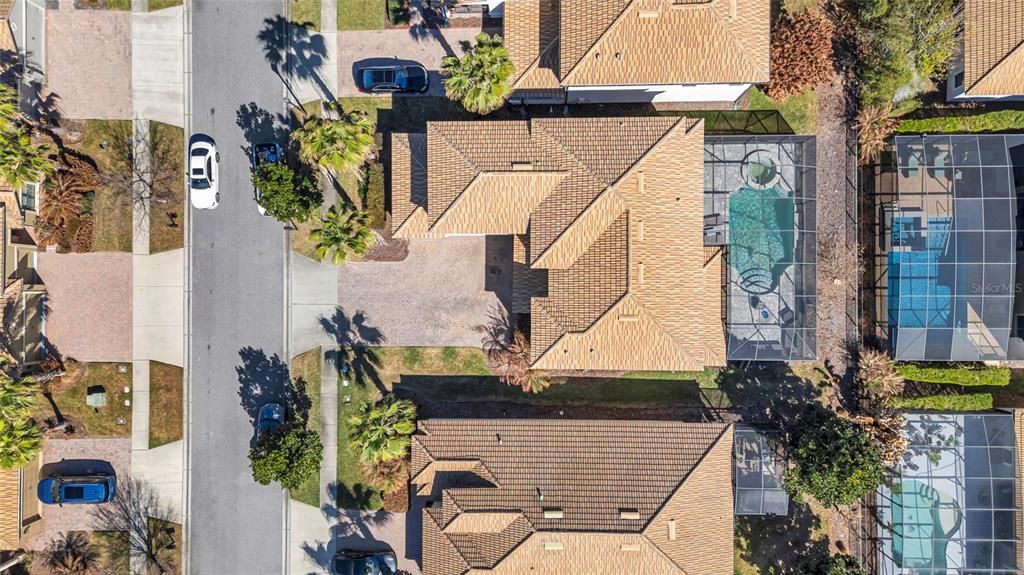 Activo con contrato: $575,000 (5 camas, 3 baños, 3623 Pies cuadrados)