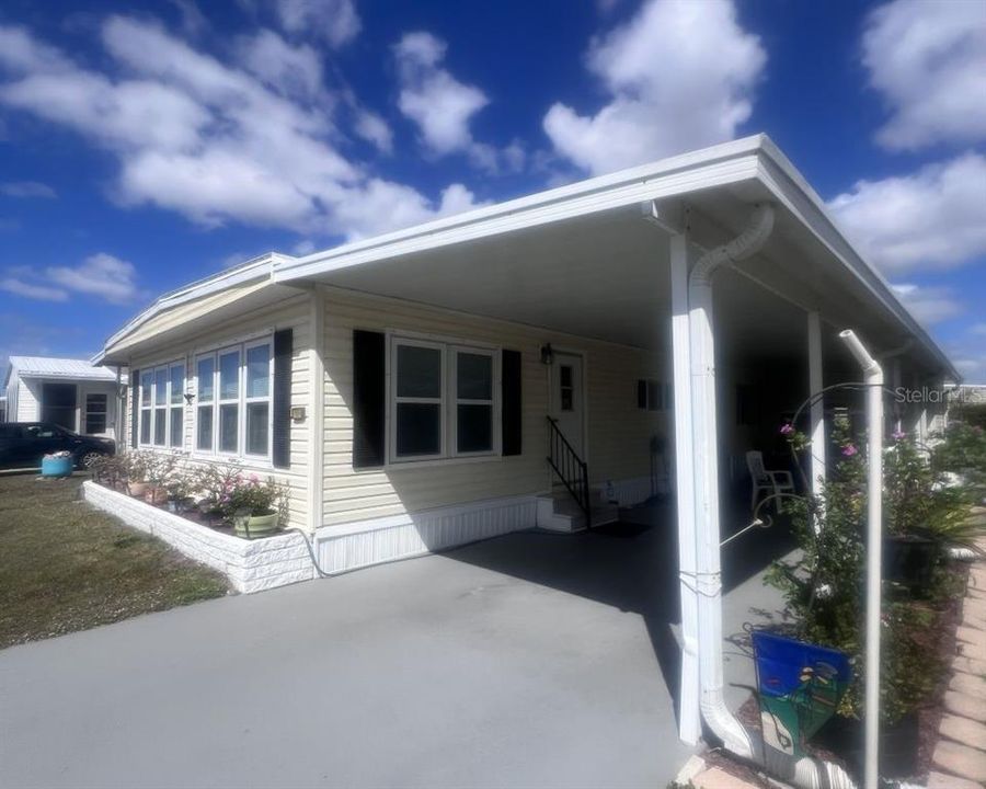 For Sale: $115,000 (2 beds, 2 baths, 1104 Square Feet)