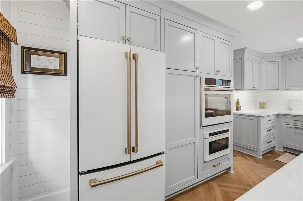 En Venta: $1,049,000 (2 camas, 2 baños, 1048 Pies cuadrados)