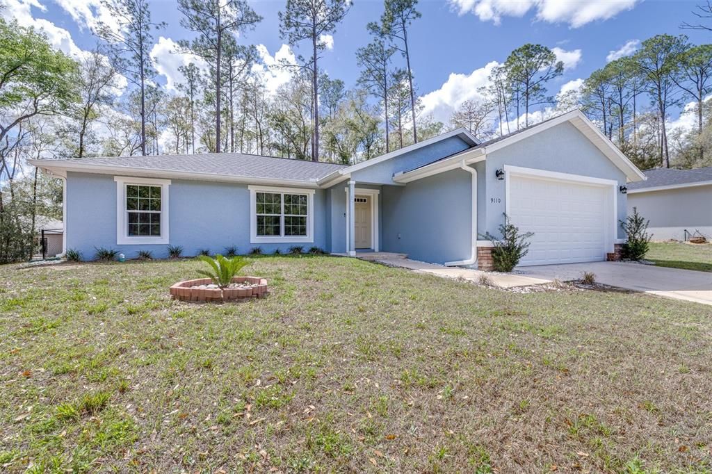 Recently Sold: $250,000 (3 beds, 2 baths, 1453 Square Feet)