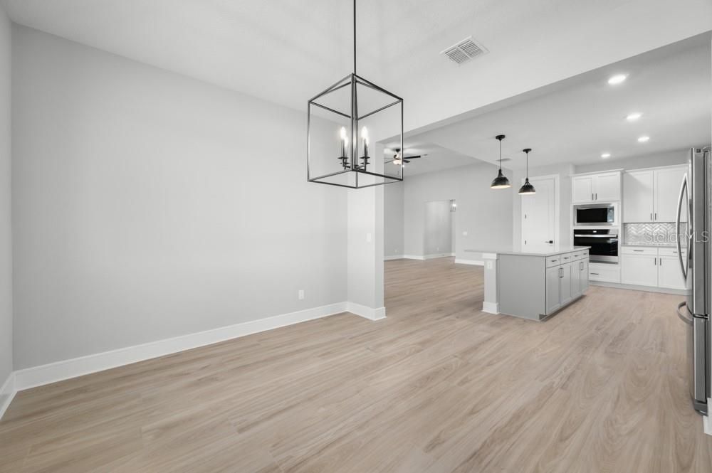 For Sale: $599,900 (4 beds, 2 baths, 2115 Square Feet)