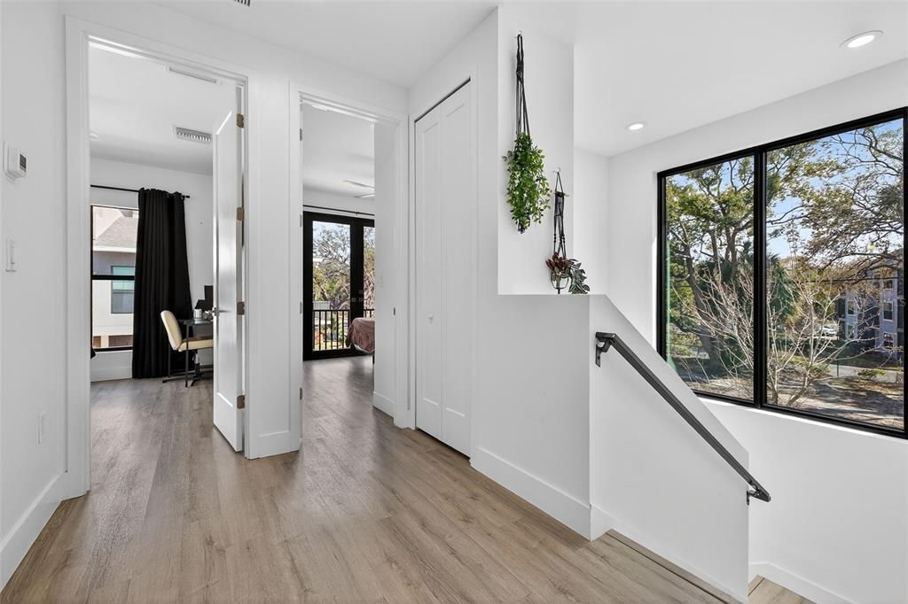 For Rent: $3,500 (3 beds, 2 baths, 1558 Square Feet)