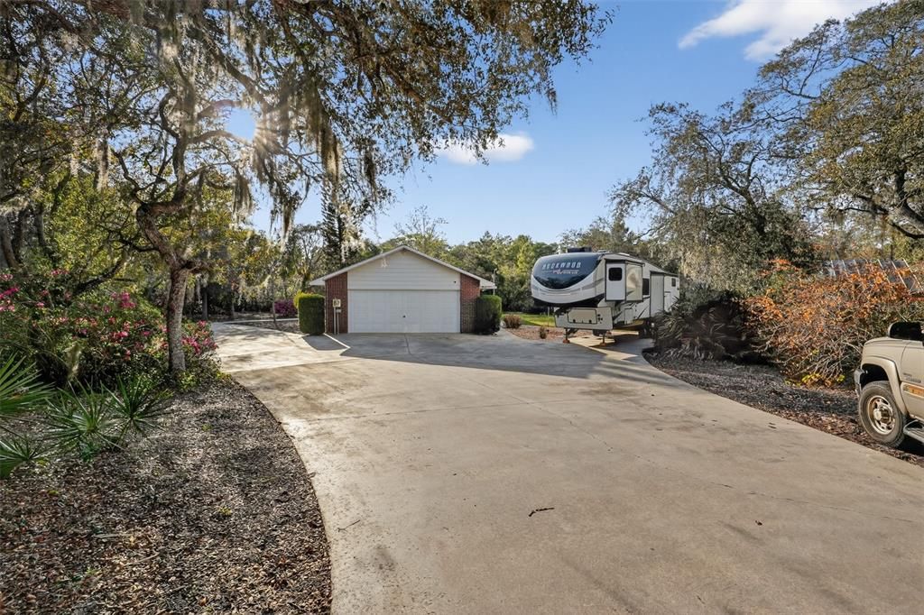 For Sale: $935,000 (3 beds, 2 baths, 1390 Square Feet)
