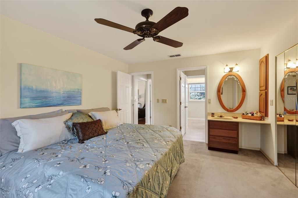 For Sale: $935,000 (3 beds, 2 baths, 1390 Square Feet)