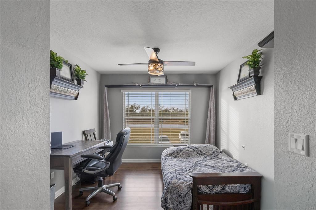 На продажу: $220,000 (3 спален, 2 ванн, 1864 Квадратных фут)