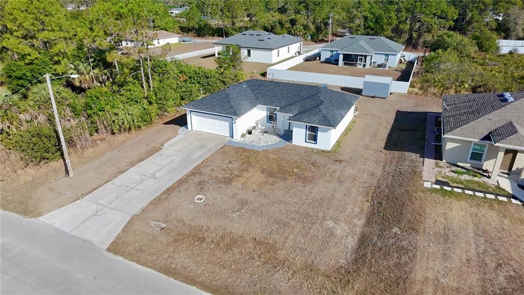 Active With Contract: $269,900 (3 beds, 2 baths, 1173 Square Feet)