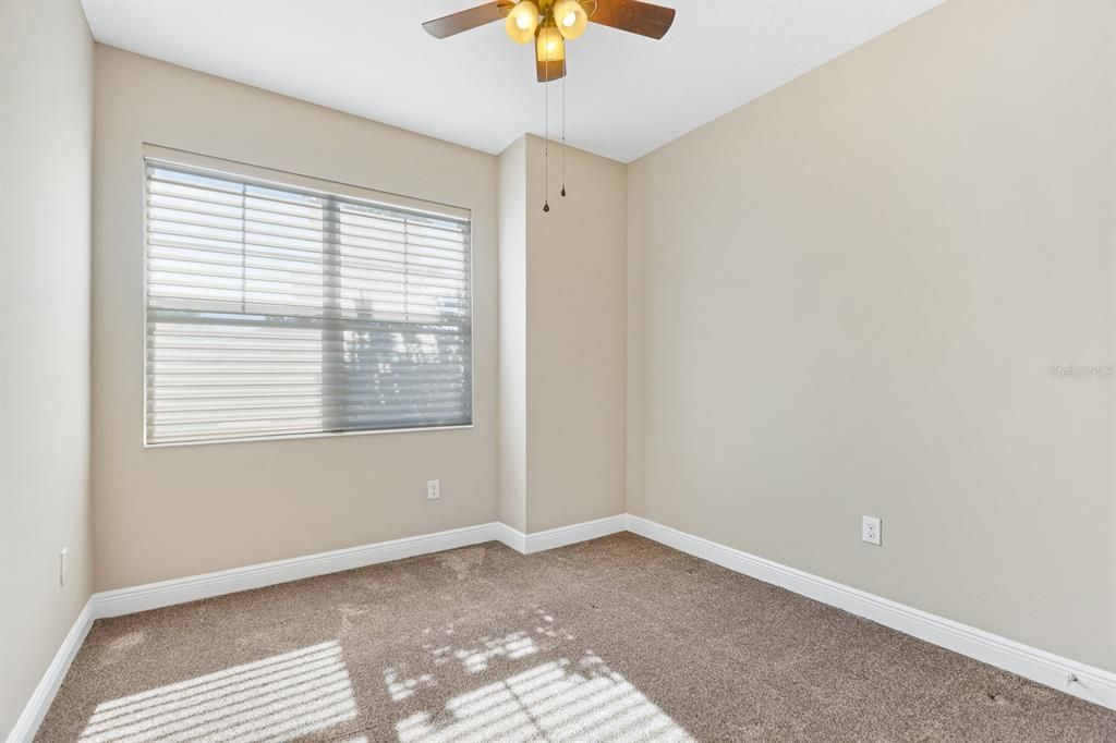 For Sale: $319,000 (2 beds, 2 baths, 1612 Square Feet)