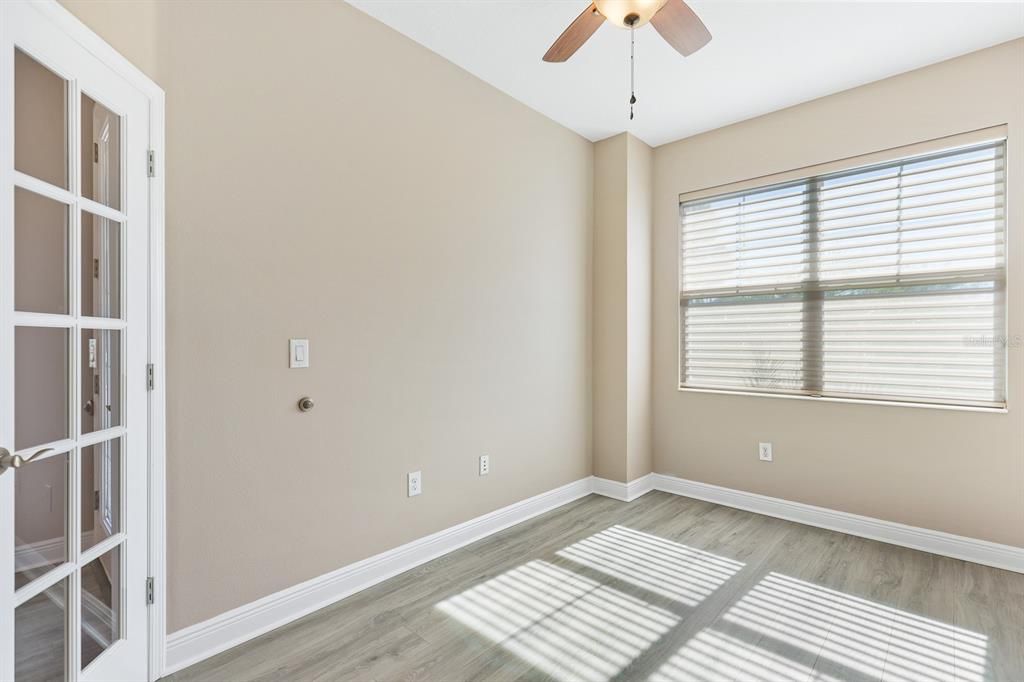 For Sale: $319,000 (2 beds, 2 baths, 1612 Square Feet)