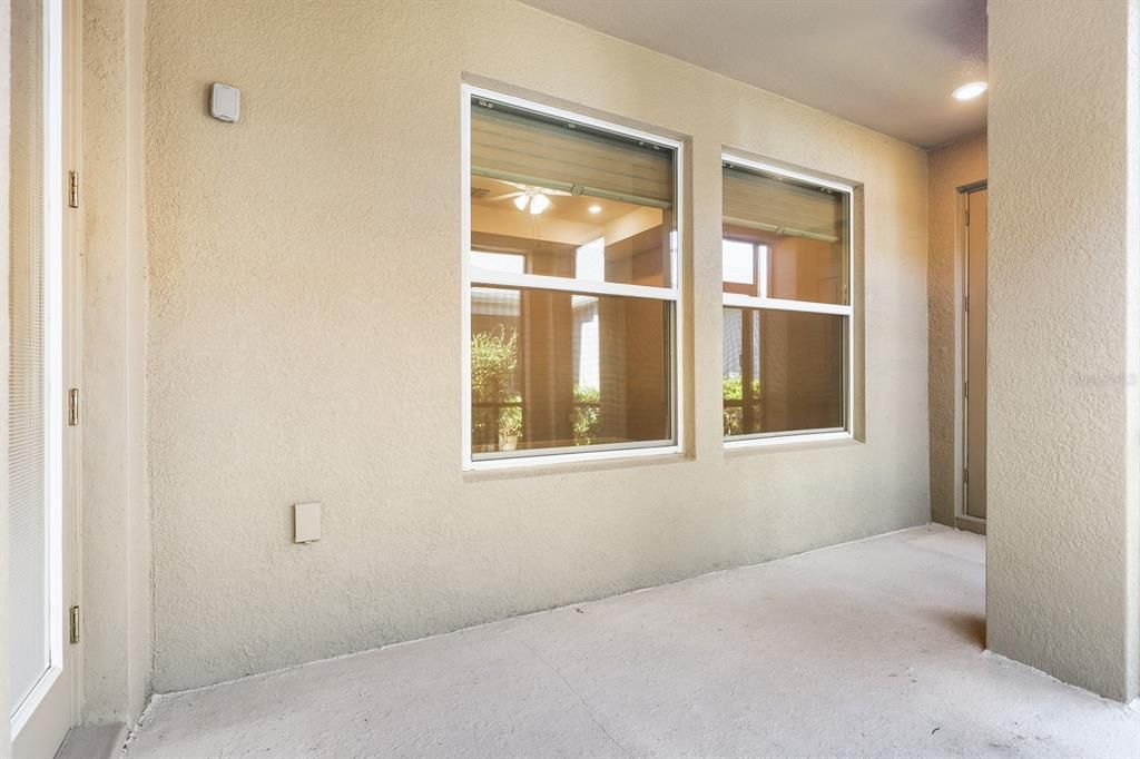 For Sale: $319,000 (2 beds, 2 baths, 1612 Square Feet)
