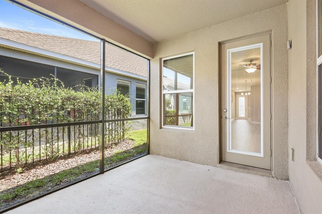 For Sale: $319,000 (2 beds, 2 baths, 1612 Square Feet)