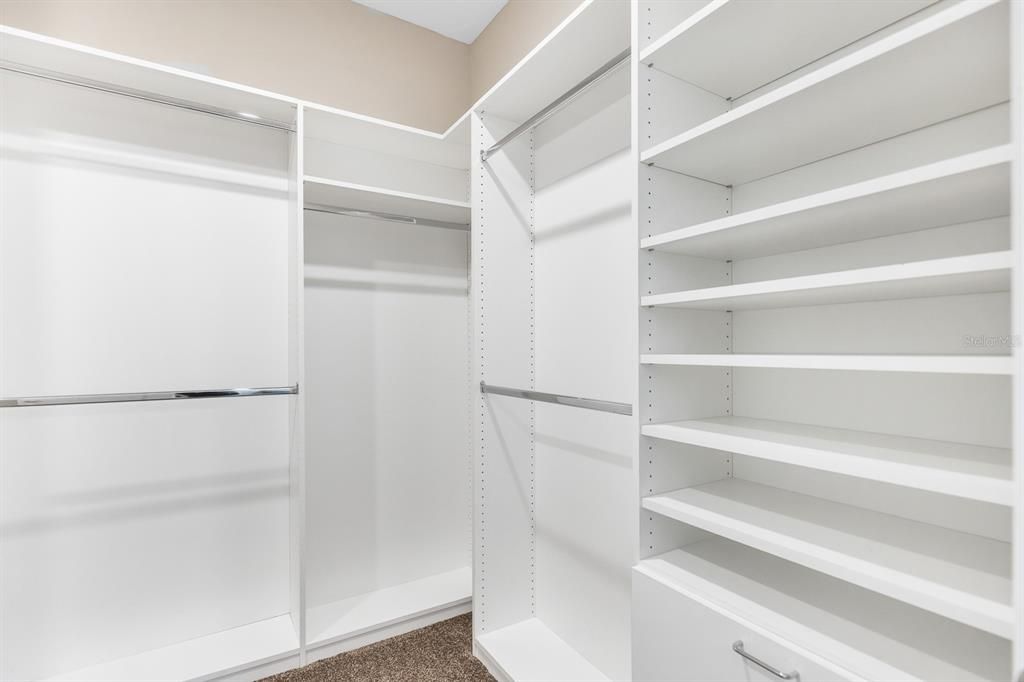 For Sale: $319,000 (2 beds, 2 baths, 1612 Square Feet)