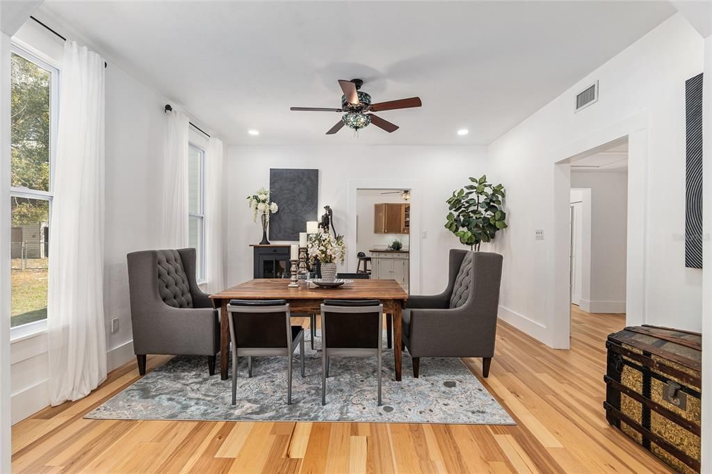 En Venta: $325,000 (3 camas, 2 baños, 1828 Pies cuadrados)