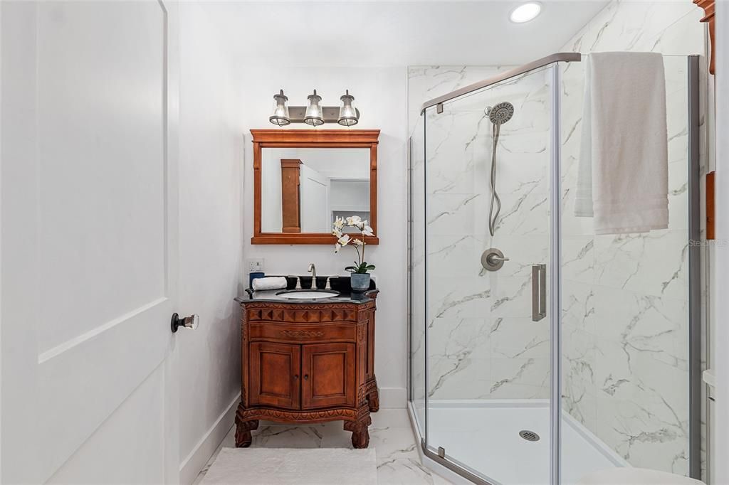 En Venta: $325,000 (3 camas, 2 baños, 1828 Pies cuadrados)