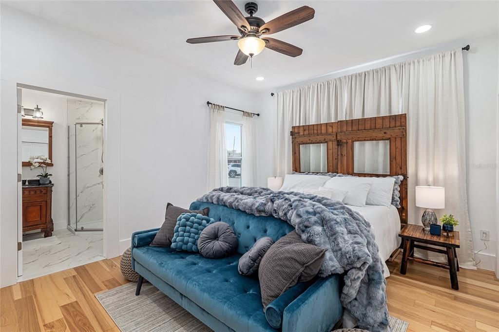 En Venta: $325,000 (3 camas, 2 baños, 1828 Pies cuadrados)