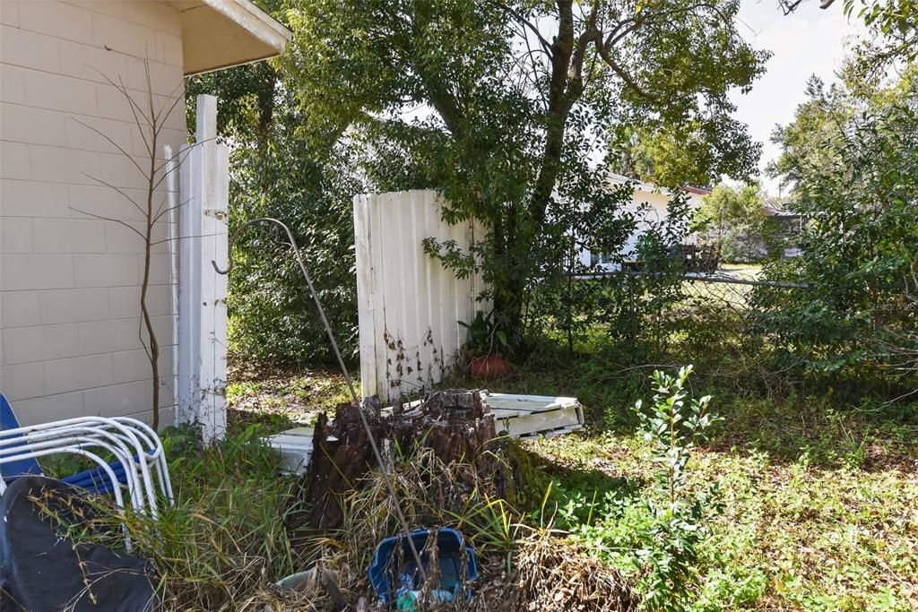 Activo con contrato: $219,900 (4 camas, 2 baños, 1323 Pies cuadrados)