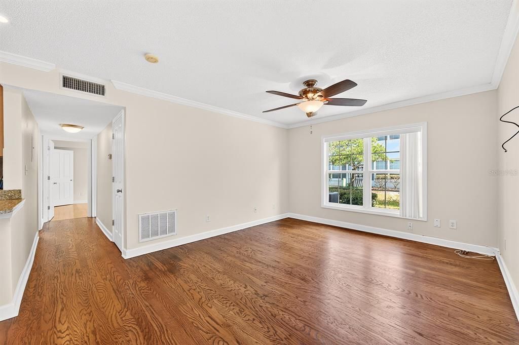 En Venta: $175,000 (2 camas, 2 baños, 870 Pies cuadrados)