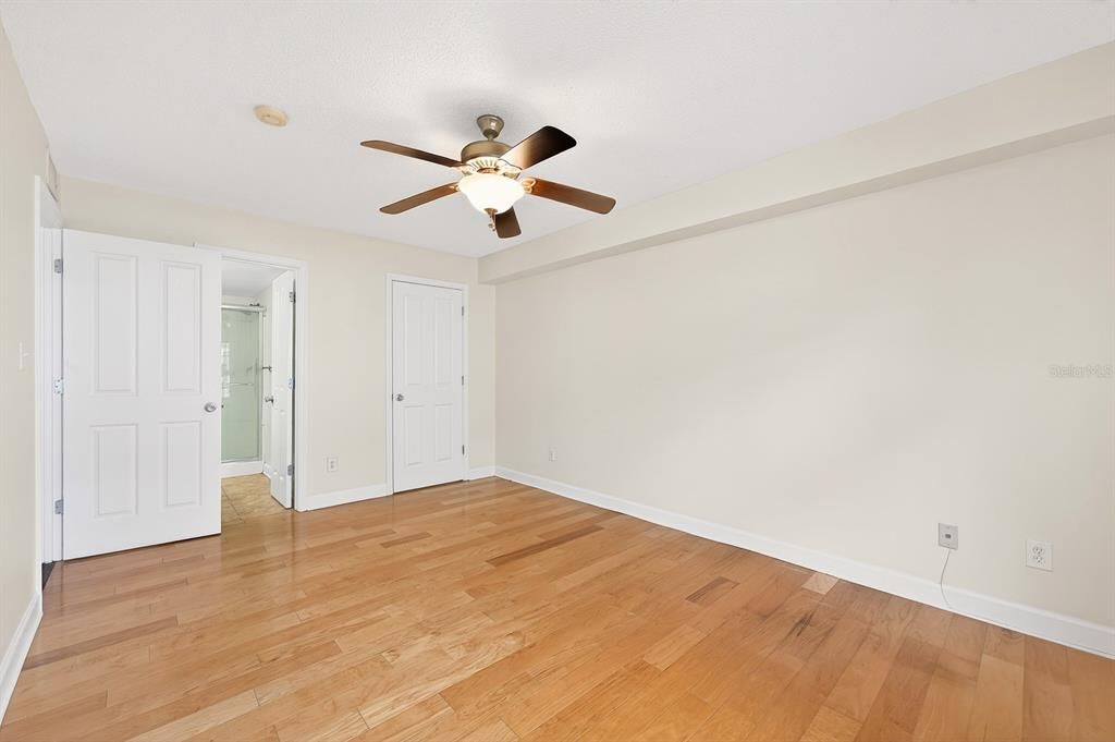 En Venta: $175,000 (2 camas, 2 baños, 870 Pies cuadrados)