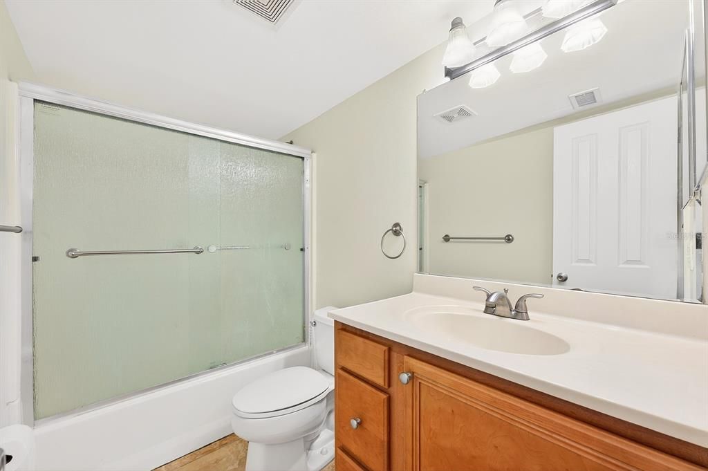 En Venta: $175,000 (2 camas, 2 baños, 870 Pies cuadrados)