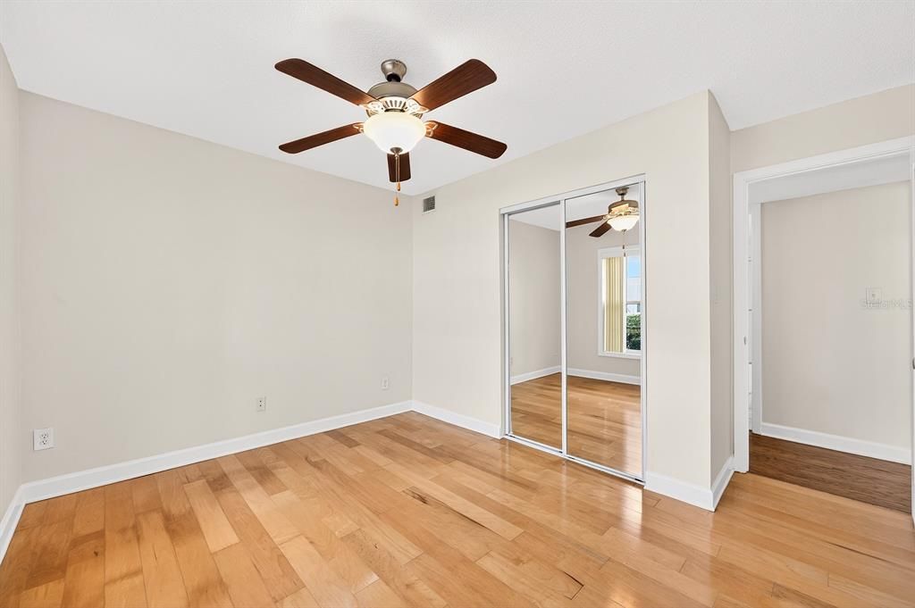 En Venta: $175,000 (2 camas, 2 baños, 870 Pies cuadrados)