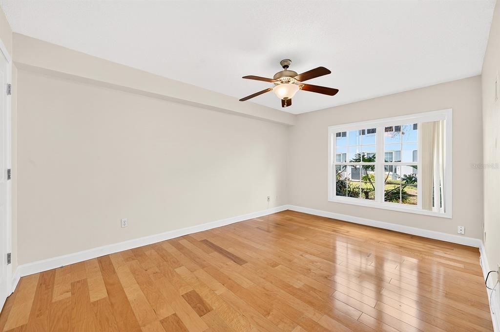 En Venta: $175,000 (2 camas, 2 baños, 870 Pies cuadrados)