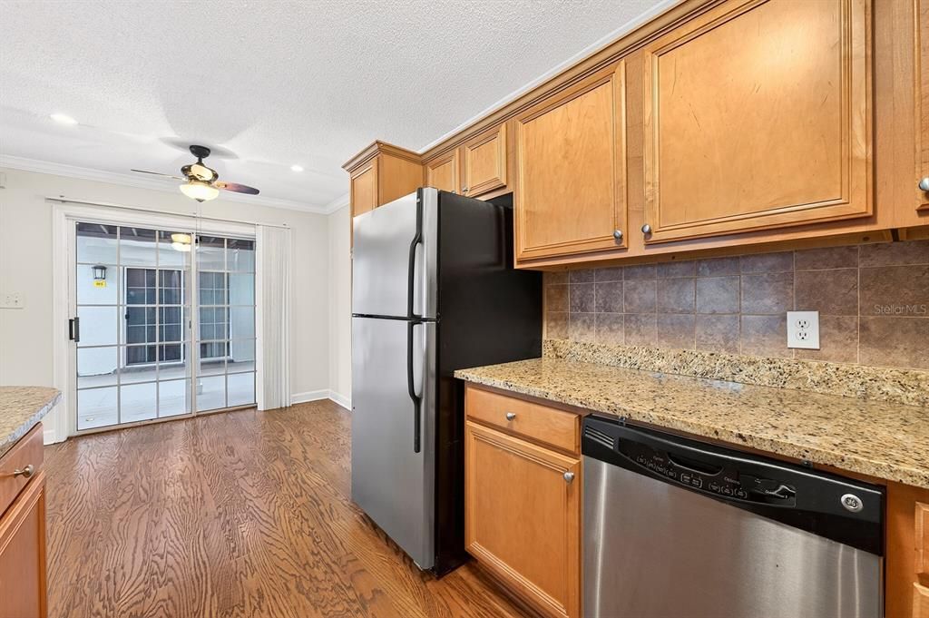 En Venta: $175,000 (2 camas, 2 baños, 870 Pies cuadrados)