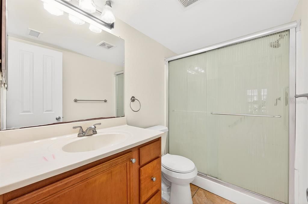 En Venta: $175,000 (2 camas, 2 baños, 870 Pies cuadrados)