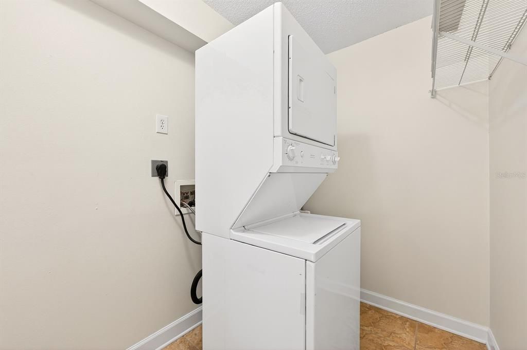 En Venta: $175,000 (2 camas, 2 baños, 870 Pies cuadrados)