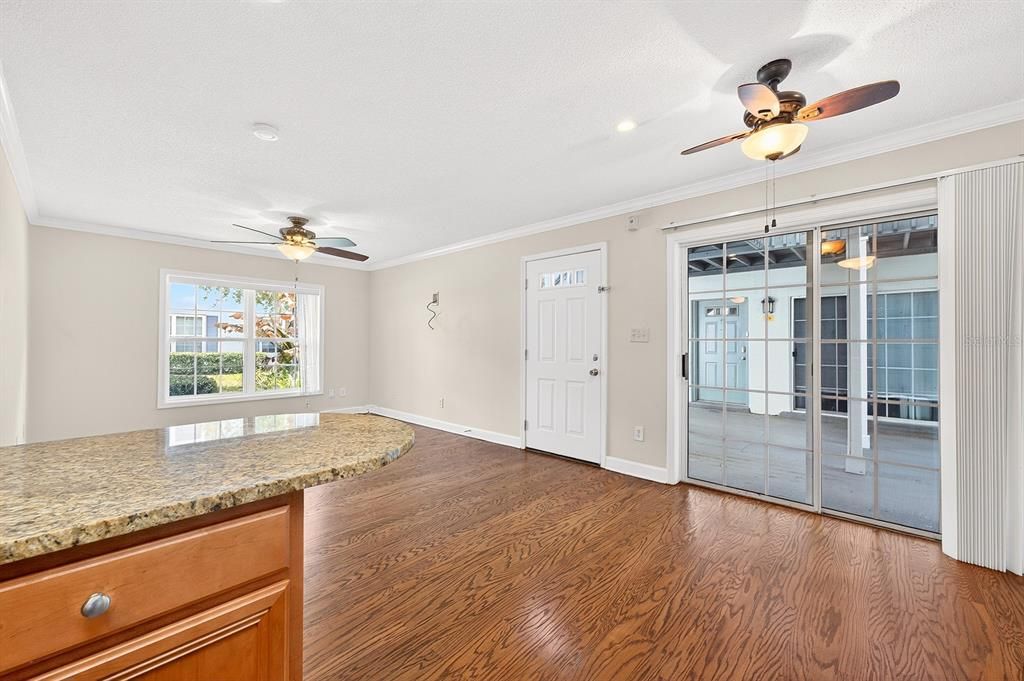 En Venta: $175,000 (2 camas, 2 baños, 870 Pies cuadrados)