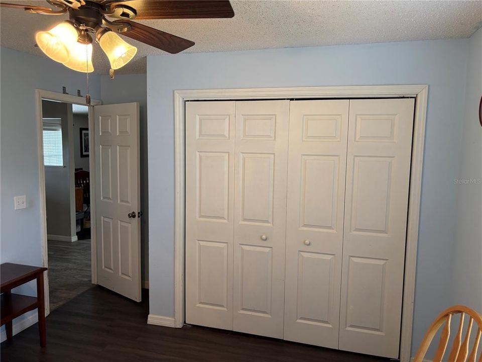 For Sale: $359,900 (3 beds, 2 baths, 1456 Square Feet)