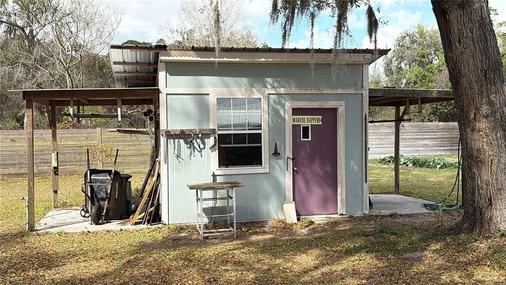 For Sale: $359,900 (3 beds, 2 baths, 1456 Square Feet)