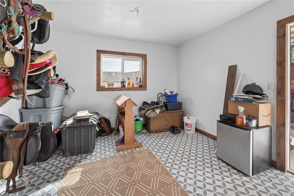 For Sale: $899,000 (3 beds, 2 baths, 1560 Square Feet)